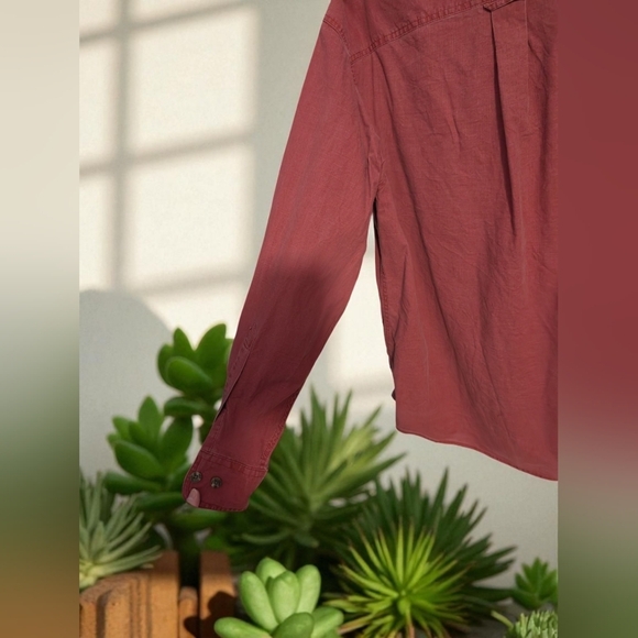 Red Head Brand Co. Men's Burgundy Button-Up Shirt Size Large (EUC) - Picture 9 of 11